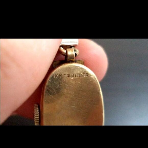 VINTAGE SIGNED 10K GOLD FILLED ELGIN DELUXE WATCH AS IS - Picture 6 of 6